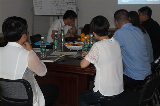 中空板生產(chǎn)廠家-匯源塑膠會(huì)議