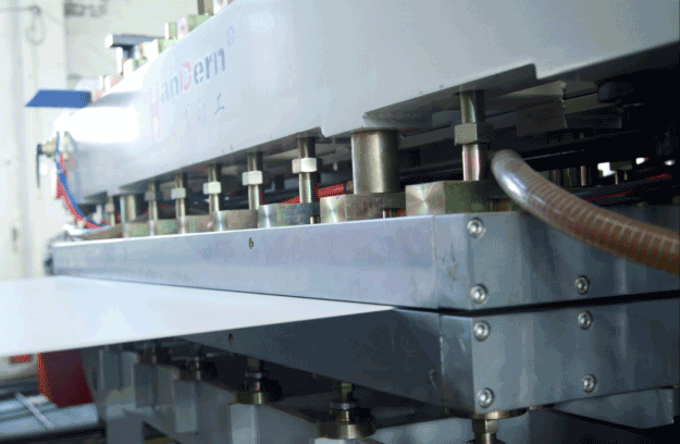 中空板生產(chǎn)圖