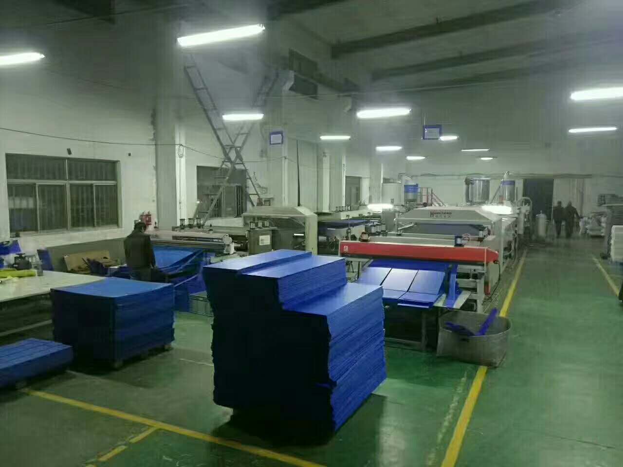 PP中空板安全生產(chǎn)車間